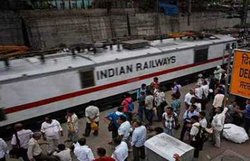 Good News: शुरू हो गई रेलवे स्टेशनों और कोचों को बेहतर बनाने की कवायद