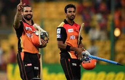 IPL 8: वॉर्नर-धवन के धमाल सनराइजर्स को मिली जीत