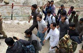 Rahul Gandhi, Rahul, Rahul in Kedarnath, Rahul in Uttarakhand, Kedarnath shrine, Kedarnath temple, Rahul Kedarnath temple, Uttarakhand flashflood, Uttarakhand landslide, Kedarnath devastation, Congress party, Uttarakhand CM,Rahul Gandhi photo, Kedarnath photo