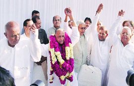 Janata parivar, janata parivar merges, Nitish Kumar, mulayam singh yadav, sharad yadav, JDU, RJD, SP, samajwady party, lalu yadav, bihar news, Bihar politics, India news, Top stories