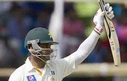 मोहम्मद हफीज के पहले दोहरे शतक ने दिलायी पाक को बढ़त