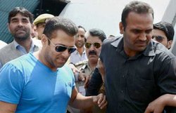 आर्म्स एक्ट मामला: सलमान खान ने जोधपुर कोर्ट में दर्ज कराए बयान