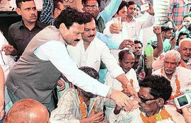 Valmiki families, Rampur Valmiki families, Valmiki house demolition, Uttar Pradesh government, Azam Khan,Rampur Municipal Board, Lucknow news, Uttar Pradesh news, india news, nation news