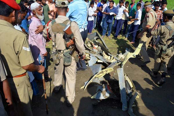 सुखोई 30, लड़ाकू विमान सुखोई 30, Sukhoi 30, Sukhoi 30 Crash, Sukhoi 30MKI Crash, Sukhoi 30 Fighter Aircraft, Indian Air Force, Sukhoi 30 Crash in Assam, Assam News