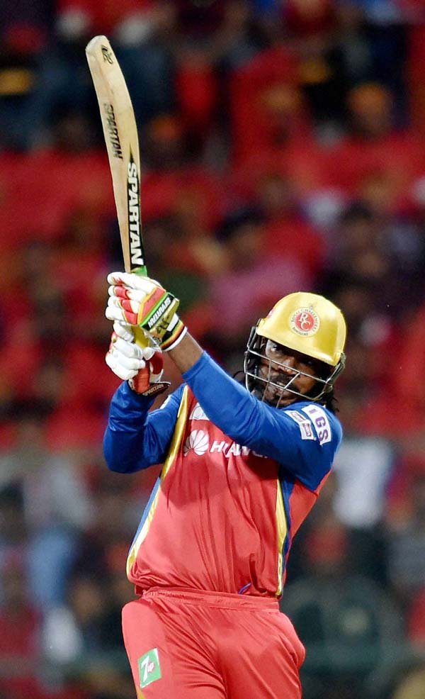 क्रिस गेल, क्रिस गेल शतक, क्रिस गेल फोटो, रॉयल चैलेंजर्स बेंगलूर, Chris Gayle, Chris Gayle Batting, Chris Gayle Century, Chris Gayle Ton, Chris Gayle Dance, Chris Gayle IPL, IPL 8, IPL 2015, IPL News