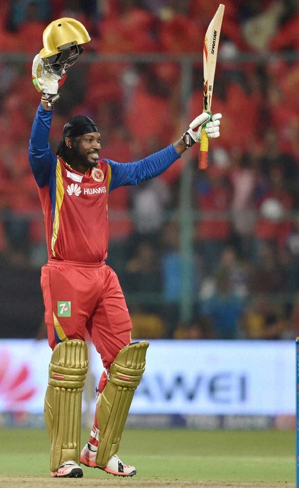 क्रिस गेल, क्रिस गेल शतक, क्रिस गेल फोटो, रॉयल चैलेंजर्स बेंगलूर, Chris Gayle, Chris Gayle Batting, Chris Gayle Century, Chris Gayle Ton, Chris Gayle Dance, Chris Gayle IPL, IPL 8, IPL 2015, IPL News
