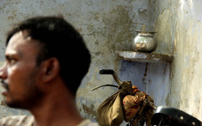 अरुणा शानबाग, अरुणा शानबाग रेप, सोहनलाल वाल्मीकि, सोहनलाल, अरुणा शानबाग रेप आरोपी सोहनलाल, नर्स अरुणा शानबाग, अरुणा शानबाग मौत, अरुणा रामचंद्र शानबाग, केईएम अस्पताल, अरुणा शानबाग की मौत, अरुणा शानबाग कोमा, कथा अरुणाची, किंग एडवर्ड मेमोरियल अस्पताल, केईएम, Aruna Shanbaug, Shanbaug, Aruna Shanbaug rape, Aruna Shanbaug death, Aruna Shanbaug rape case, Sohanlal, Sohanlal Valmiki, Aruna Shanbaug rapist, Aruna Shanbaug euthanasia, India News