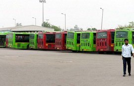 डीटीसी, अरविंद केजरीवाल, केजरीवाल सरकार, दिल्ली सरकार, केजरीवाल डीटीसी, एस्मा, डीटीसी हड़ताल, डीटीसी ड्राइवर हड़ताल, DTC, DTC Strike, DTC Driver Strike, ESMA, Delhi Govt ESMA, DTC Strike Delhi, DTC Strike Today, Delhi Govt, AAP Govt, Delhi Transport Corporation, DTC Driver,