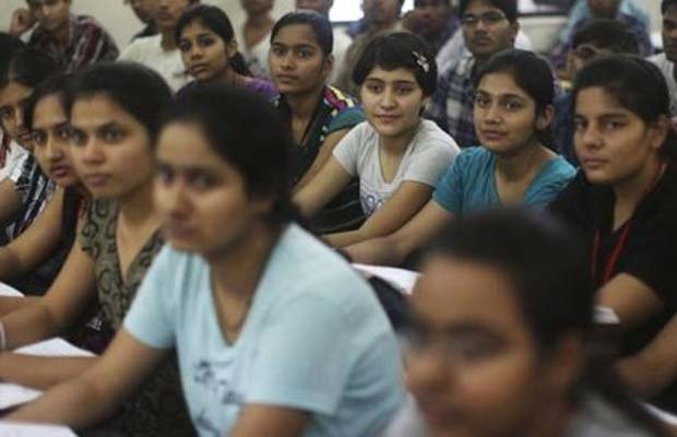 जम्मू कश्मीर: 10वीं बोर्ड परीक्षा के परिणाम घोषित, शीर्ष तीन स्थानों पर रहीं लड़कियां