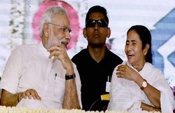 केंद्र और राज्य ‘टीम इंडिया’ की भावना से काम करें: पं बंगाल में नरेंद्र मोदी