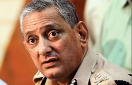 मुंबई वकोला, पुलिसकर्मी , पुलिसकर्मी विलास जोशी, दिलीप शिकरे, पुलिसकर्मी आत्महत्या, vakola police station, mumbai police station shootout, mumbai police, mumbai police shoot senior, mumbai police shootout, mumbai shootout, vakola police station shoot out, assistant sub inspector shoots senior, mumbai news