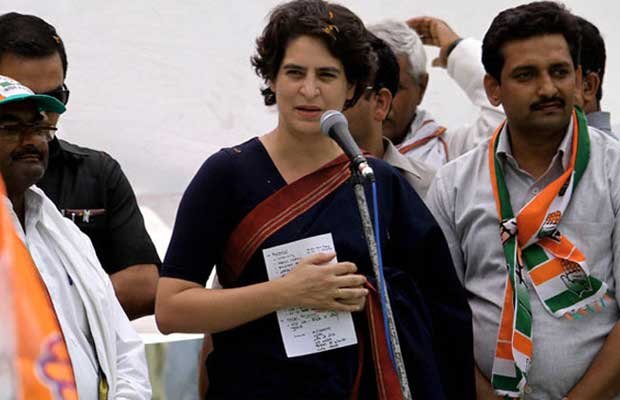 प्रियंका गांधी, स्मृति ईरानी, आईआईआईटी, प्रियंका गांधी vs स्मृति ईरानी, रायबरेली, कांग्रेस, बीजेपी, भाजपा, priyanka gandhi, smriti irani, priyanka smriti irani, IIIT, IIIT Rae bareli, Sonia Gandhi, Sonia gandhi constituency, Congress, HRD ministry, Education ministry, india news, education news, India politics, latest news