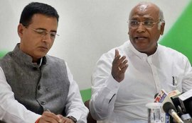 नरेंद्र मोदी, नरेंद्र मोदी चीन दौरा, कांग्रेस, एआईसीसी, रणदीप सुरजेवाला, राष्ट्रीय स्वयंसेवक संघ, Narendra Modi, Prime Minister Narendra Modi, Randeep Surjewala, AICC, Narendra Modi China Visit, Congress, Congress Remarks Narendra Modi, Rashtriya Swayamsevak Sangh, Delhi News