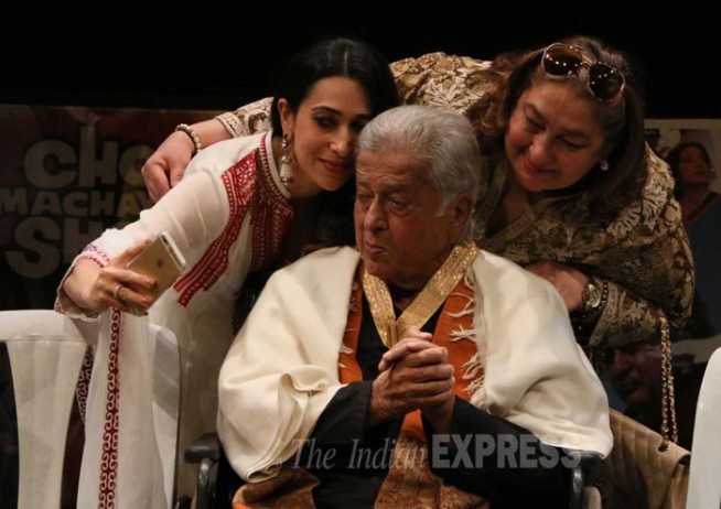 पृथ्वी थिएटर की स्थापना शशि ने अपने पिता की याद में की थी, जो फिलहाल उनकी बेटी संजना की देखरेख में फल-फूल रहा है। शशि का जन्म 18 मार्च 1938 को पृथ्वीराज कपूर के यहां हुआ था। चार साल की उम्र से ही वे अपने पिता के निर्देशन में बनने वाले नाटकों में काम करने लगे थे। (फोटो: अमित चक्रवर्ती)