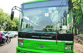 डीटीसी, डीटीसी बस, डीटीसी बसों, दिल्ली डीटीसी, Road rage, Delhi, DTC, dtc news, delhi news, delhi road rage, dtc driver beaten, delhi dtc, #breaking news, DTC driver dead, news, india news