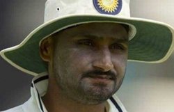 बांग्लादेश दौरे के लिए भारतीय टैस्ट टीम में हरभजन की वापसी