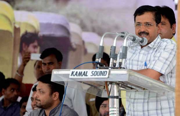 लाइसेंस हासिल करने के लिए केजरीवाल की बेटी ने की रिश्वत की बात!