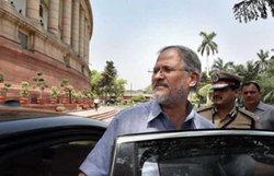 नजीब जंग ने की केंद्रीय गृह सचिव से मुलाकात, केजरीवाल की शिकायत करने की आशंका