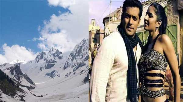 उन्होंने पहले बर्फ से ढंके पहाड़ की एक तस्वीर पोस्ट की, फिर एक अन्य ट्वीट में कहा, ‘‘ माशाल्लाह माशाल्लाह से याद आया कि कैटरीना कैफ भी कश्मीर से हैं।’’