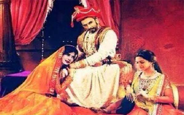 बाजीराव मस्तानी, प्रियंका चोपड़ा, रणवीर सिंह, दीपिका पादुकोण, Bajirao Mastani, Priyanka Chopra, Priyanka Chopra Bajirao Mastani, Deepika Padukone, Ranveer Singh, Bollywood News, Entertainment News