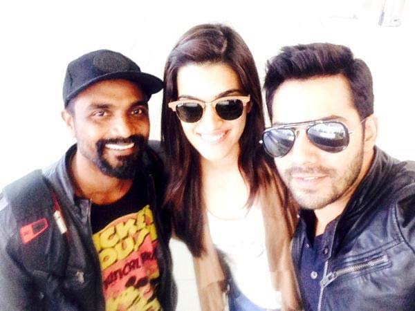 दिलवाले फिल्म, वरुण धवन, कृति सेनन, शाहरुख खान, काजोल, Dilwale Film, Varun Dhawan, Kriti Sanon, Dilwale Shooting, Shah Rukh Khan, Kajol, Bollywood News