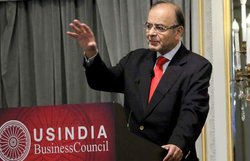 अरुण जेटली: संकटग्रस्त वैश्विक अर्थव्यवस्था में भारत चमकता सितारा