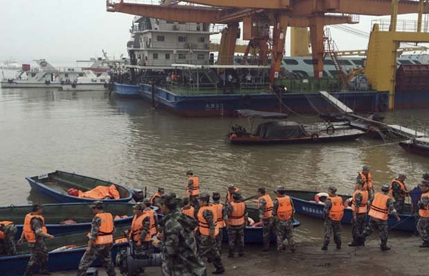 china, china ship sinks, chinese ship sinks, Yangtze River, Ship Sink Yangtze River, china ship sinks, china news, china ship news, Chinese news, #breaking news, breaking news, latest news, world news, asia news, china ferry sinks