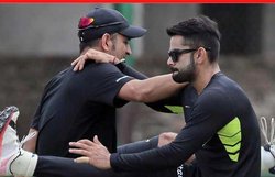 धोनी और विराट के बीच कोई मतभेद नहीं: मोहम्मद शमी