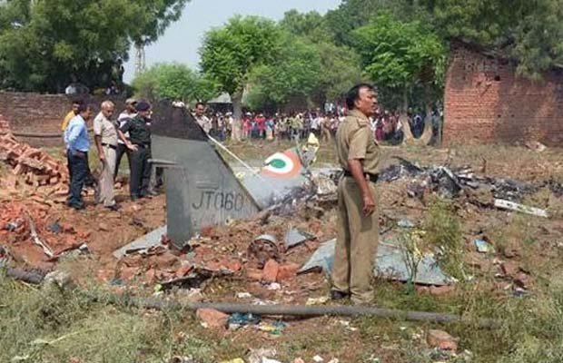 Allahabad: जगुआर लड़ाकू विमान दुर्घटनाग्रस्त, चालक विमान से कूदे