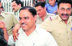 जेल भेजे गए पूर्व कानून मंत्री तोमर