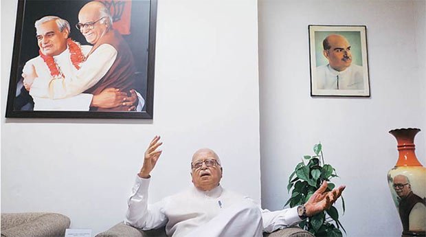 लालकृष्ण आडवाणी, आपातकाल, इंदिरा गांधी, Narendra Modi, emergency, Bharatiya Janata Party, LK Advani