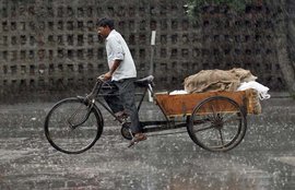 मॉनसून, मॉनसून में देरी, कृषि संकट, किसानों की आत्महत्या, मौसम पूर्वानुमान, Monsoon, Monsoon Season India, Monsoon Season Kerala, Monsoon Season Delhi, Monsoon Forecast, Monsoon Delay, Monsoon Forecast, Monsoon Season News, Farmers Suicide, Monsoon Agriculture, Agriculture Crisis, Monsoon Season Latest News