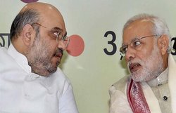 ललितगेट प्रकरण: मोदी और शाह में ‘नुकसान की भरपायी’ पर चर्चा, राजे का पंजाब दौरा रद्द