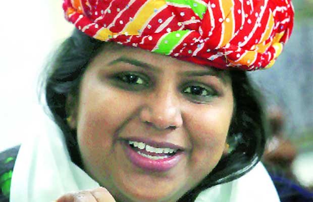 ‘आप’ विधायक राखी बिड़ला पर BJP ने लगाया भ्रष्टाचार का आरोप