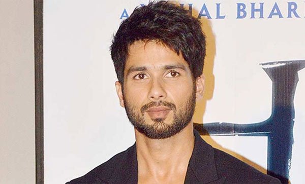 शाहिद कपूर, झलक दिखला जा 8, शाहिद कपूर जज, माधुरी दीक्षित, माधुरी दीक्षित नेने, शाहिद कलर्स, शानदार, आलिया भट्ट, टीवी शो, बॉलीवुड, मनोरंजन, shahid kapoor, jhalak dikhla jaa 8, madhuri dixit, raj nayak, shahid, shahid jhalak dikhla jaa, colors tv, colors tv ceo raj nayak, madhuri jahalak dikhla jaa, shahid kapoor tv show, shahid kapoor to judge jhalak, shahid to judge jhalak, entertainment news