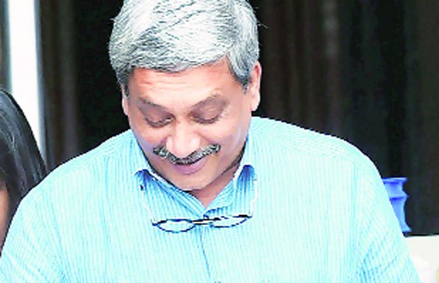 भारत के नए तेवर से खौफ: पर्रीकर