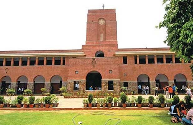 सेंट स्टीफेंस छेड़छाड़ मामला: केंद्र सरकार ने दिल्ली विश्वविद्यालय से मांगी रिपोर्ट