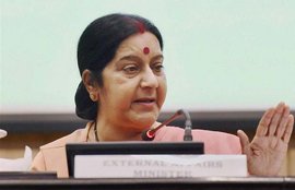 सुषमा स्वराज, ललिता मोदी, ललिता मोदी वीजा विवाद, सुषमा स्वराज का इस्तीफा, Sushma Swaraj, Lalit Modi, Sushma Swaraj Resignation, Lalit Modi Visa Controversy, Digvijaya Singh, Congress, Ashutosh, AAP, D Raja, CPI, Lalit Modi News