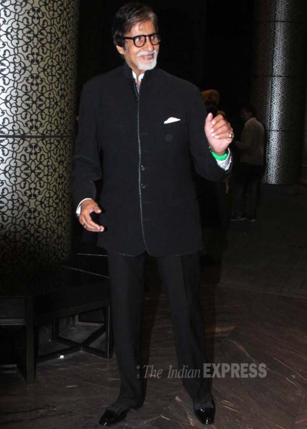 शाहिद कपूर, मीरा राजपूत, रिसेप्शन समारोह, अमिताभ बच्चन, Shahid Kapoor, Mira Rajput, Shahid Mira wedding reception, Shahid Kapoor wedding, Kangana Ranaut, Shahid Kapoor reception, Shahid Kapoor mumbai reception, Arjun Kapoor, Sonam Kapoor, Ranveer singh, Alia Bhatt, Pankaj Kappur, Supriya Pathak, Ratna Pathak Shah, Alia Bhatt, Anil Kapoor, Shahid Mira mumbai reception photos