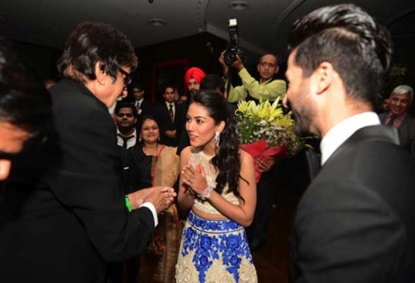 शाहिद कपूर, मीरा राजपूत, रिसेप्शन समारोह, अमिताभ बच्चन, Shahid Kapoor, Mira Rajput, Shahid Mira wedding reception, Shahid Kapoor wedding, Kangana Ranaut, Shahid Kapoor reception, Shahid Kapoor mumbai reception, Arjun Kapoor, Sonam Kapoor, Ranveer singh, Alia Bhatt, Pankaj Kappur, Supriya Pathak, Ratna Pathak Shah, Alia Bhatt, Anil Kapoor, Shahid Mira mumbai reception photos