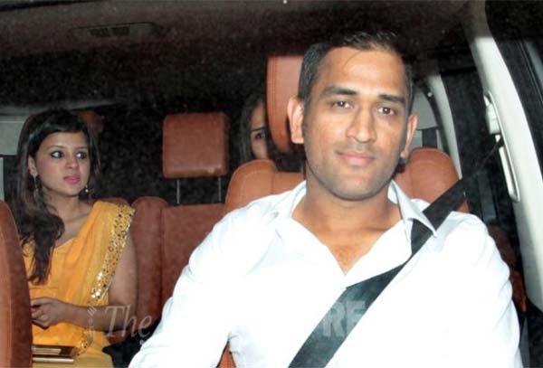 एमएस धोनी, एमएस धोनी जन्मदिन, एमएस धोनी 34, धोनी का जन्मदिन, MS Dhoni, MS Dhoni India, India MS Dhoni, MS Dhoni Birthday, Happy Birthday Dhoni, Dhoni Birthday Pics, MS Dhoni Birthday Pics, Dhoni Birthday photos, Sakshi Singh Dhoni, Cricket Photos, Cricket