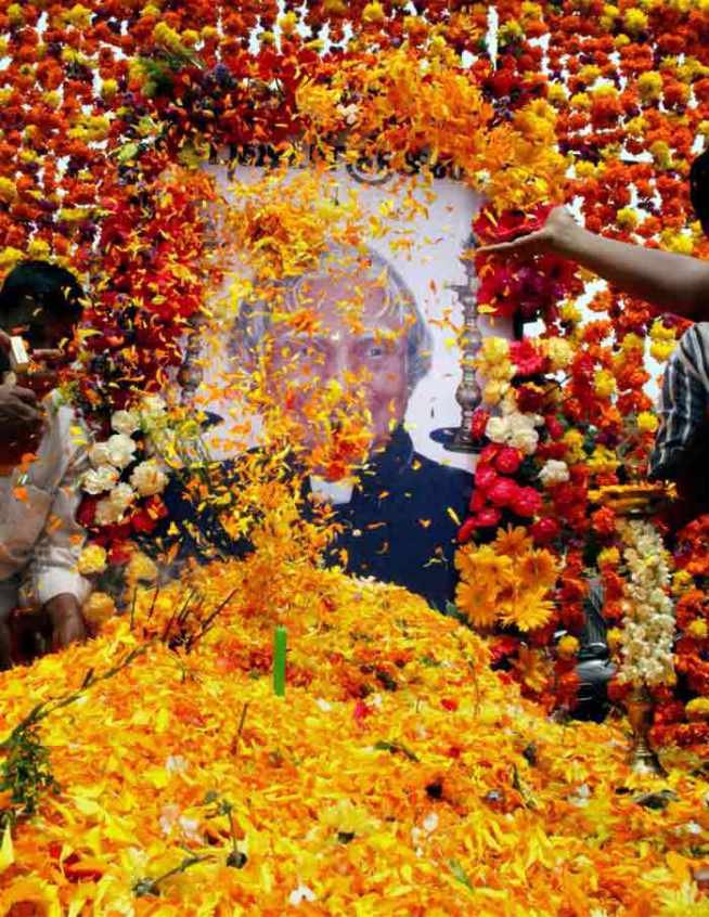 अब्दुल कलाम, एपीजे अब्दुल कलाम, अब्दुल कलाम निधन, मिसाइल मैन अब्दुल कलाम, मिसाइल मैन, abdul kalam, apj abdul kalam, abdul kalam died, abdul kalam death, missile man of india, abdul kalam death news, apj abdul kalam death, abdul kalam death news, former president death, apj abdul kalam india