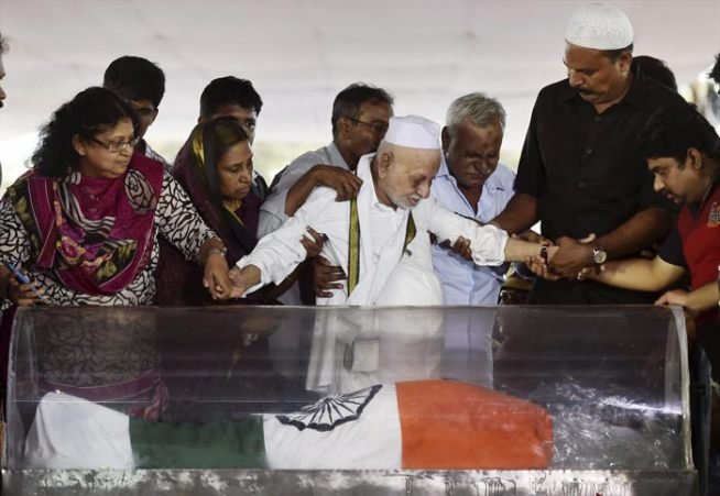 अब्दुल कलाम, एपीजे अब्दुल कलाम, अब्दुल कलाम निधन, मिसाइल मैन अब्दुल कलाम, मिसाइल मैन, abdul kalam, apj abdul kalam, abdul kalam died, abdul kalam death, missile man of india, abdul kalam death news, apj abdul kalam death, abdul kalam death news, former president death, apj abdul kalam india