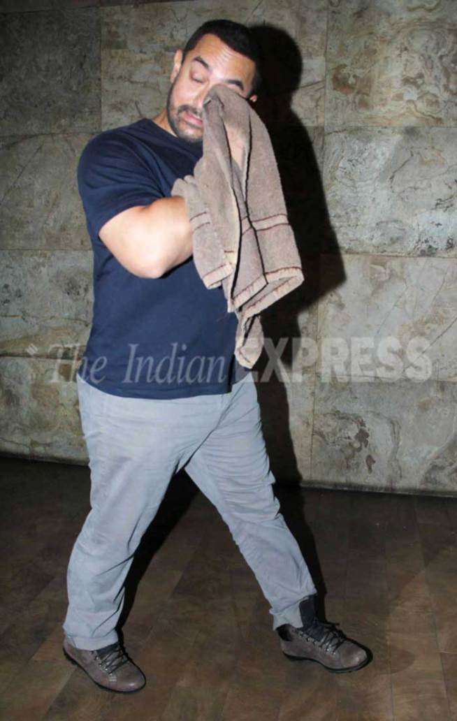 सलमान खान, बजरंगी भाईजान, बजरंगी भाईजान स्क्रीनिंग, आमिर खान, ईरा खान, आमिर खान फोटो, सलमान खान आमिर खान, आमिर सलमान, बॉलीवुड, बॉलीवुड न्यूज़, मनोरंजन, बॉलीवुड खबरें, बॉलीवुड समाचार, salman khan, bajrangi bhaijaan, bajrangi bhaijaan screening, aamir khan, ira khan, aamir khan daughter, aamir khan ira khan, aamir khan pics, sanjay kapoor, entertainment, bollywood
