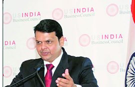 देवेंद्र फडणवीस, एयर इंडिया, एयर इंडिया विमान मामला, Devendra Fadnavis, Air India flight delay, Devendra Fadnavis Air India flight delay, Devendra Fadnavis Air India flight, Devendra Fadnavis flight delay controversy, Air India flight delay, Fadnavis Air India flight delay, Maharashtra Chief Minister Devendra Fadnavis, maharashtra CM Devendra Fadnavis, india news