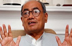 मैंने पत्रकार को सचेत रहने को कहा था: दिग्विजय सिंह