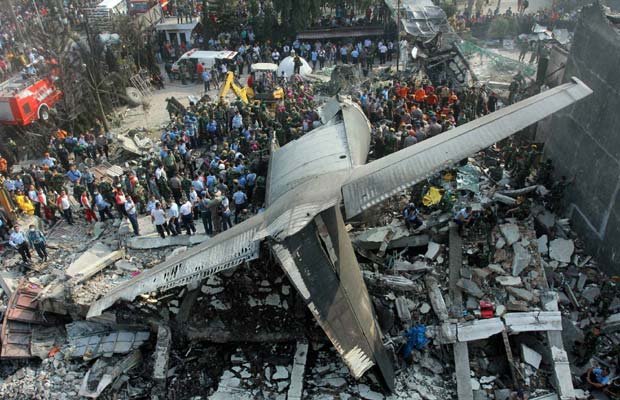 इंडोनेशिया में विमान हादसा, 116 की मौत