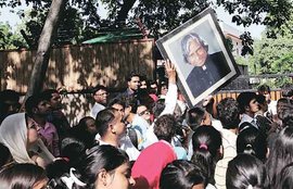 APJ Abdul Kalam, Kalam death, apj abdul kalam died, death of apj abdul kalam, abdul kalam passes away, abdul kalam died, dr abdul kalam died, apj abdul kalam death, apj abdul kalam death news, abul kalam azad death, Former president Abdul Kalam passes away, sad news, former president of india apj abdul kalam, India News