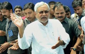 नीतीश कुमार, नरेंद्र मोदी, बिहार चुनाव, Nitish Kumar, Narendra Modi, Bihar Elections, Nitish Slam Modi, Bihar News