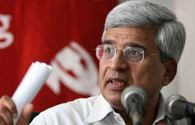 गुजरात सरकार गोरक्षा समितियों को भंग करे: प्रकाश करात